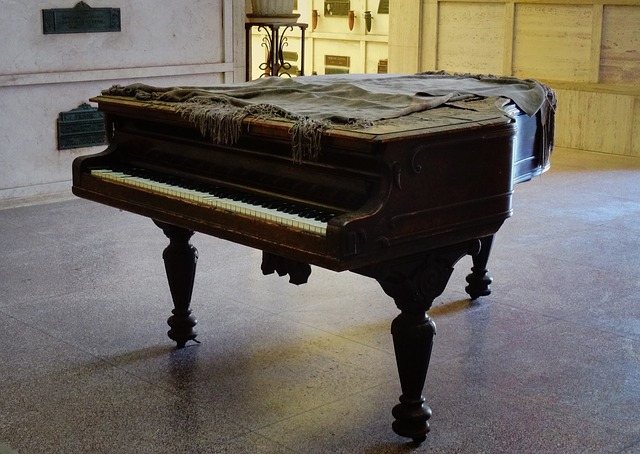 piano-g36f3505af_640